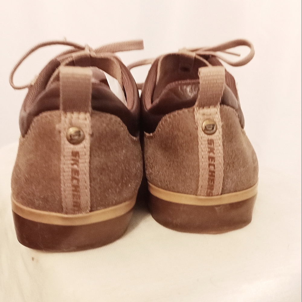 Shoes - Picture 5 of 6
